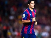 开云体育中国-南美奇迹与欧洲王权，当巴拉圭终结红军神话，莱万在西班牙德比加冕新王