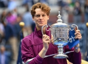 开云足球直播-包含澳网力克联合杯，辛纳点燃赛场的词条