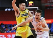 开云体育直播-海南男篮喜迎胜利，实力突飞猛进领跑的简单介绍