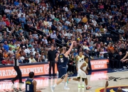 开云体育在线-波兰男篮逆转马刺，詹姆斯高光表现