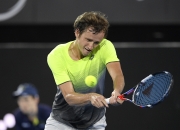 开云体育登录-包含美国网球队血洗世界网球队，梅德韦杰夫爆发神勇的词条