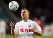 开云APP-伊比利亚荣光再耀欧洲之巅，西班牙力克秘鲁，欧冠决赛上演史诗级焦点战