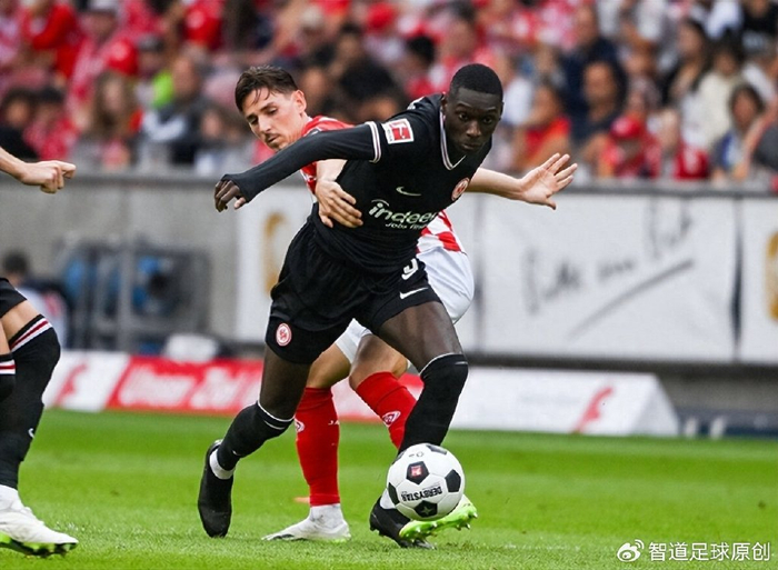 法兰克福坚持不懈,主场获得胜利收获三分!的简单介绍 法兰克福坚持不懈,主场获得胜利收获三分!的简单介绍