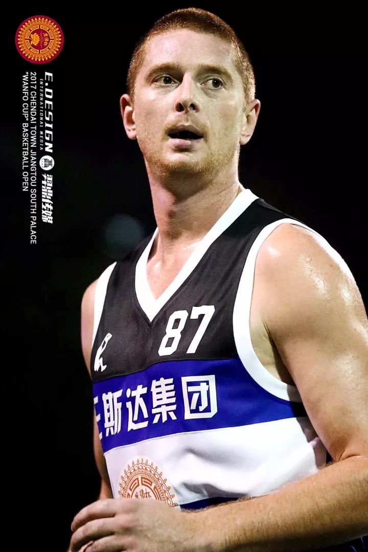 对决之夜即将到来,球员备战朝气蓬勃的简单介绍 对决之夜即将到来,球员备战朝气蓬勃的简单介绍