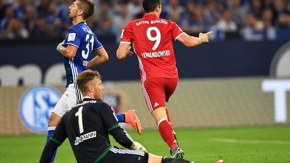 沙尔克客场遭遇失利,排名下滑的简单介绍 沙尔克客场遭遇失利,排名下滑的简单介绍