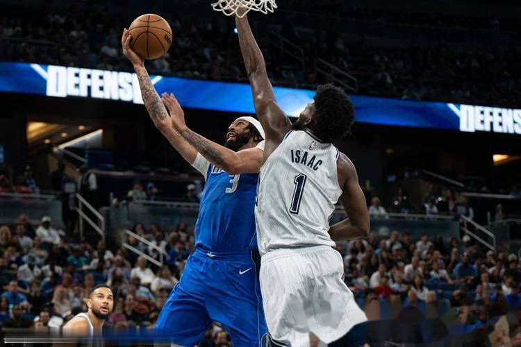 包含灰熊横扫独行侠，主场氛围热烈令人难忘的词条