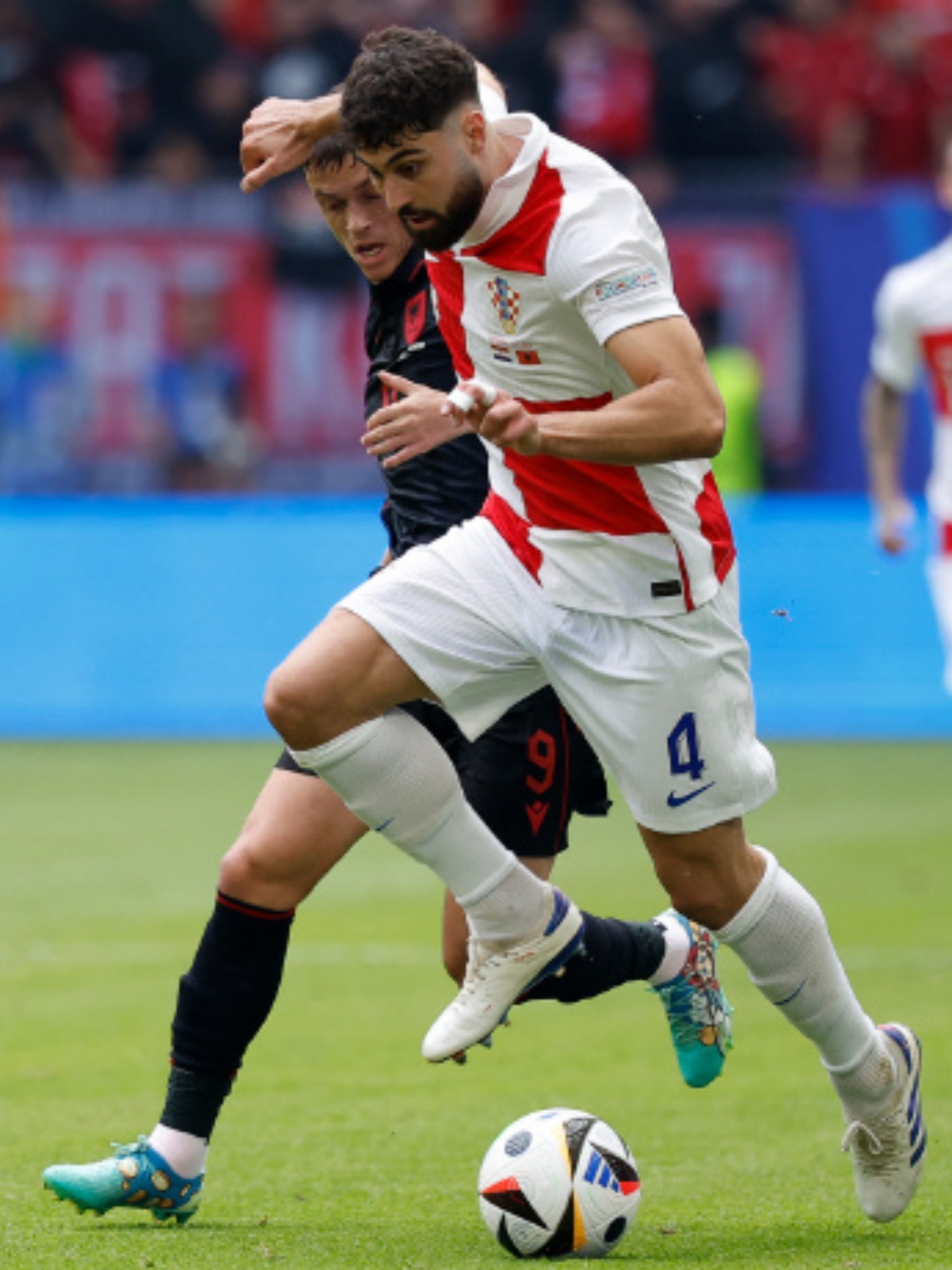 阿尔巴尼亚国家队备战，欧洲杯参赛资格全力争取的简单介绍