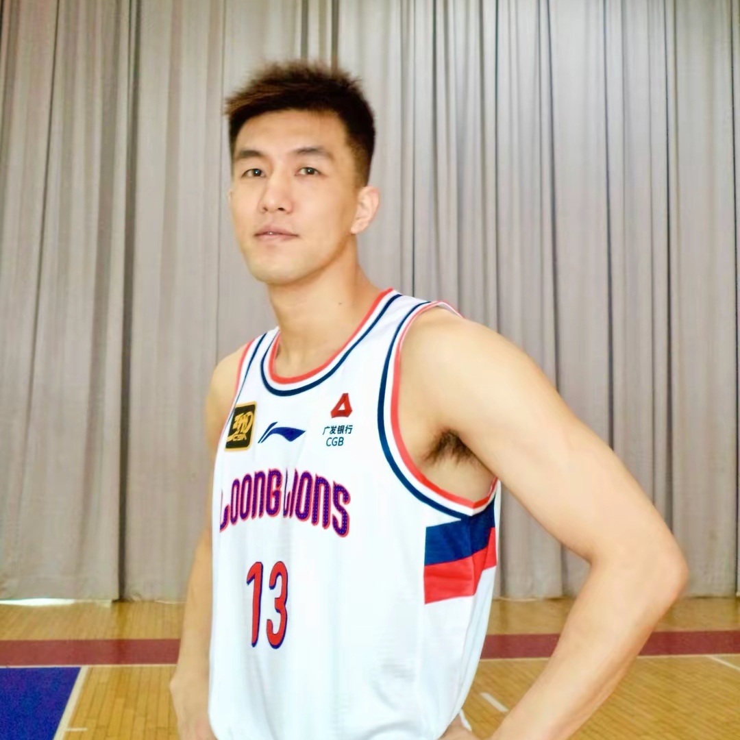 关于青岛队绝杀江苏队，郭艾伦状态火热的信息