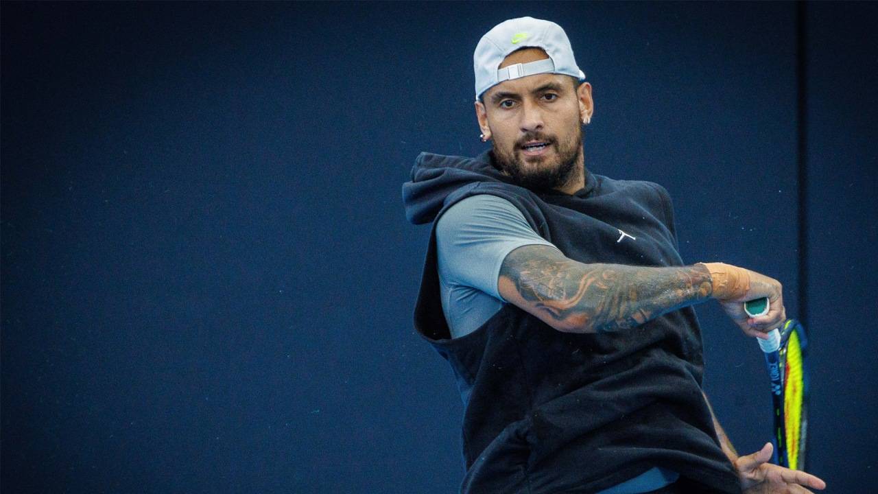 包含意大利网球队绝杀日本网球队，克耶高斯爆发神勇的词条