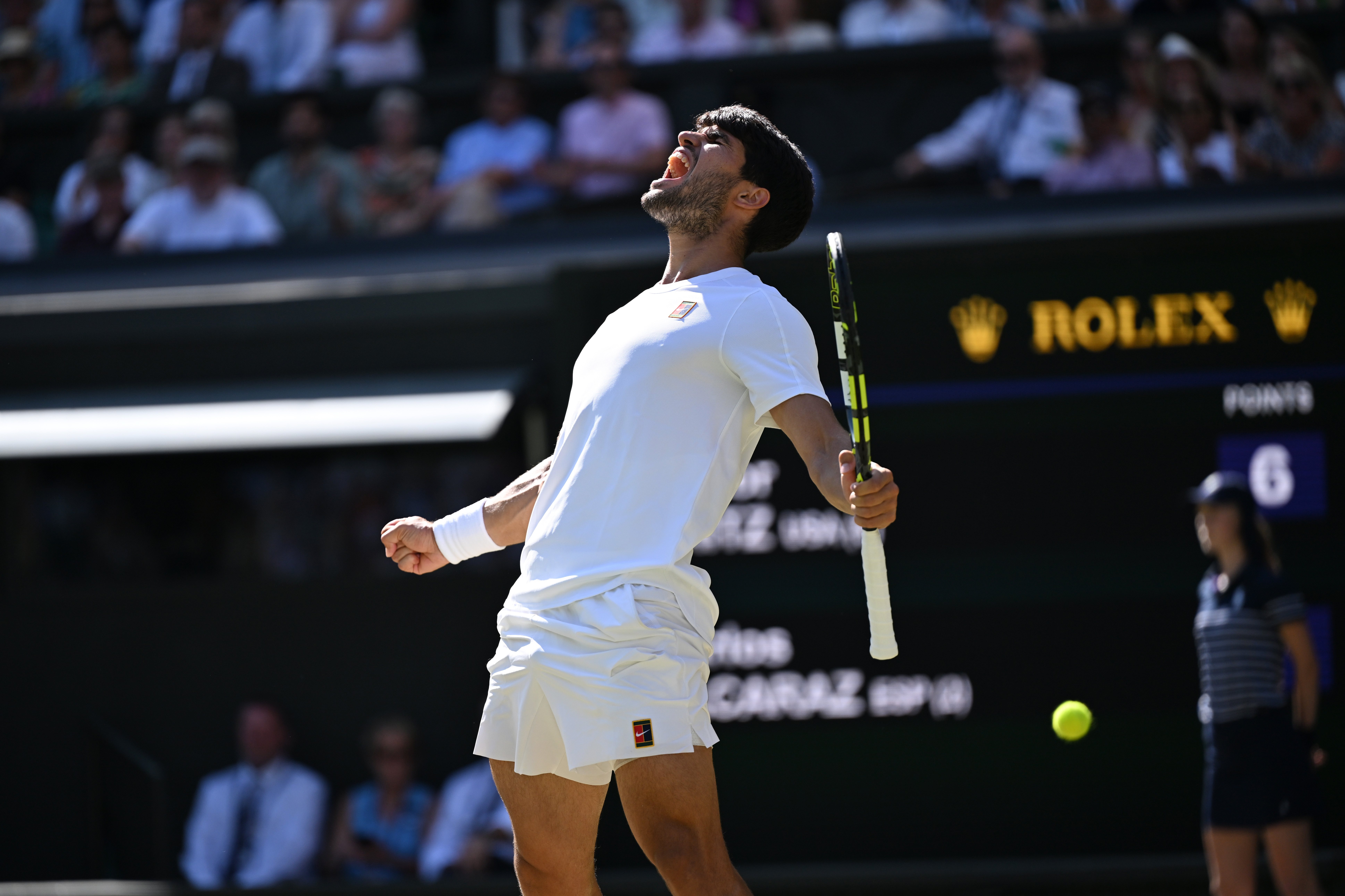 包含日本网球队爆冷世界网球队，阿尔卡拉斯高光表现的词条