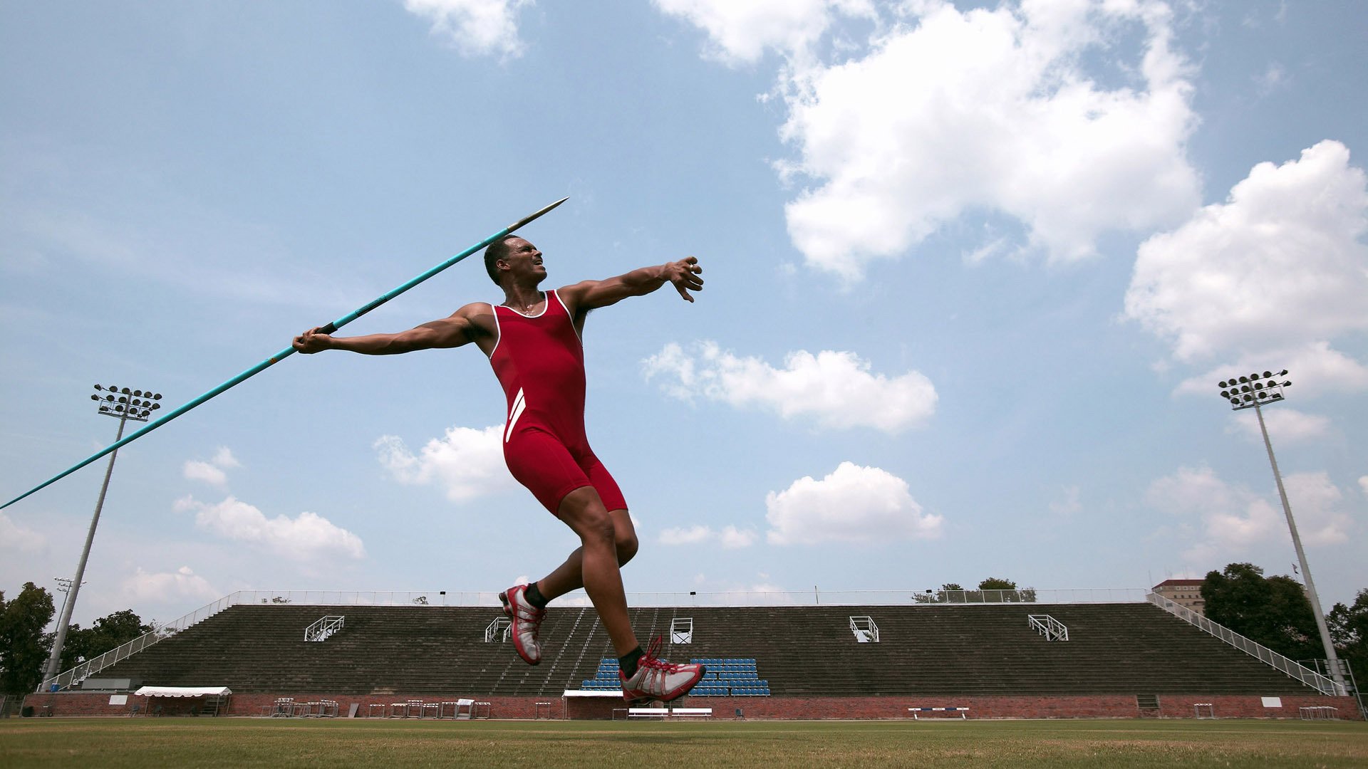 骑士收割热火，利拉德成为关键先生，一场定义季后赛格局的胜利