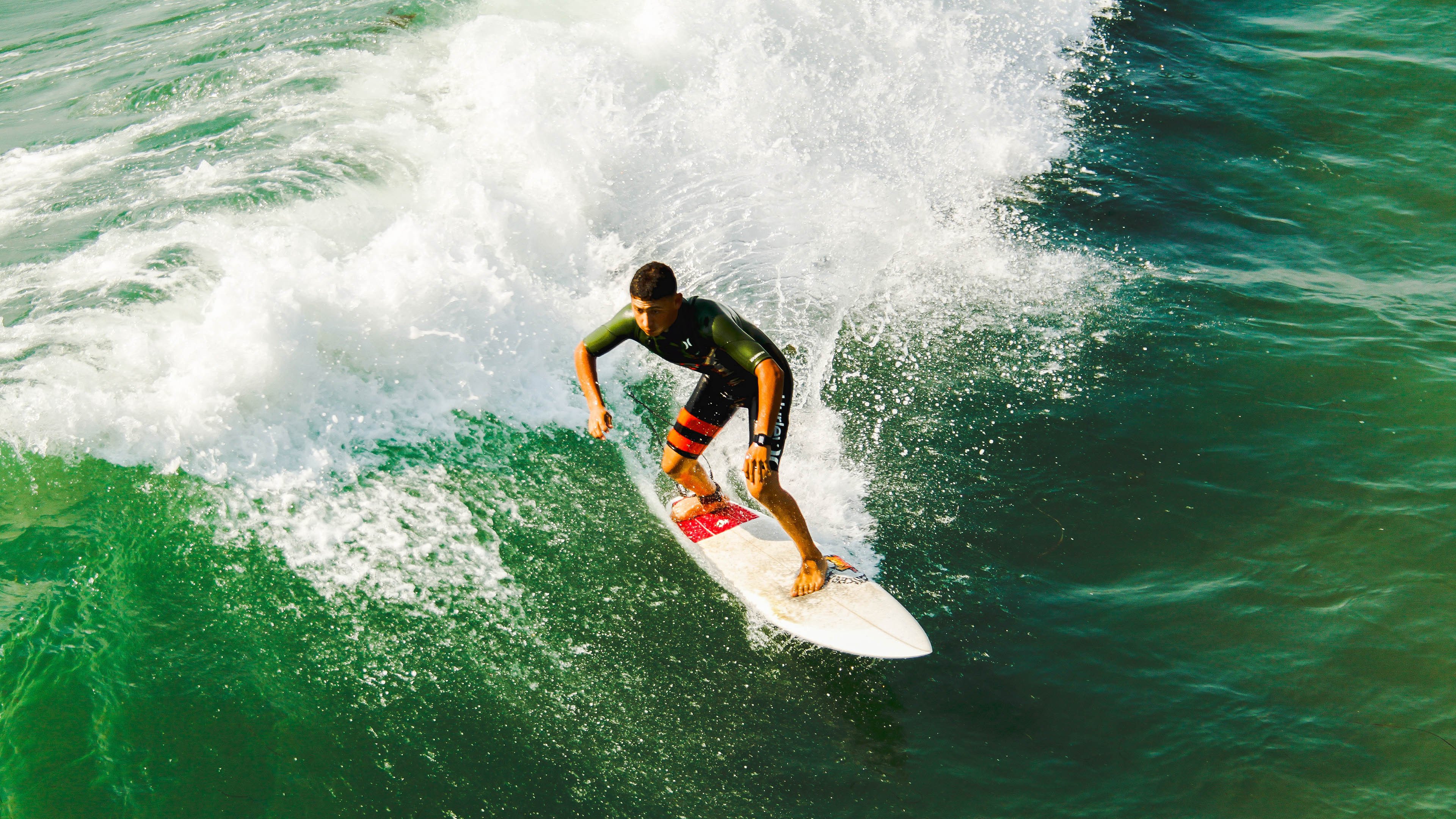 黄墙之下，桑巴失色，若日尼奥的关键回合与足球文明的无声更迭