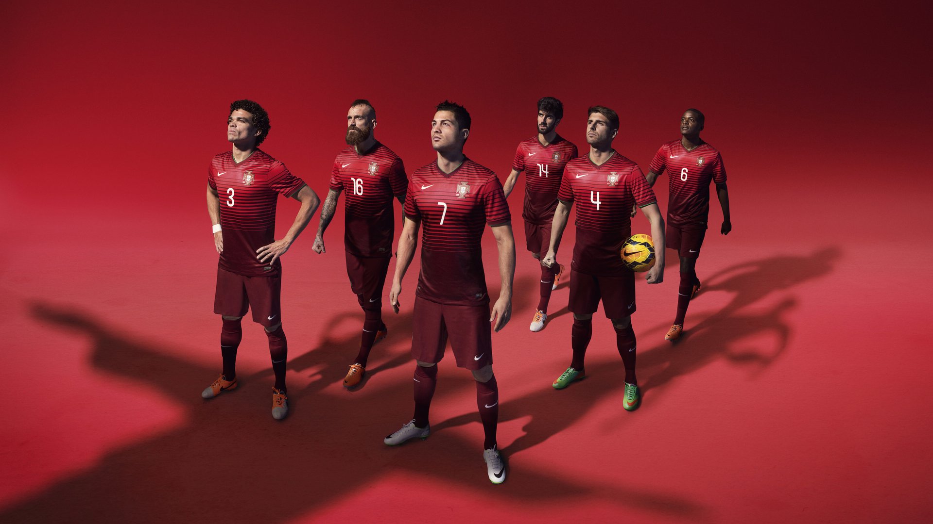 世界排名争夺战之夜，莱万表现堪称教科书