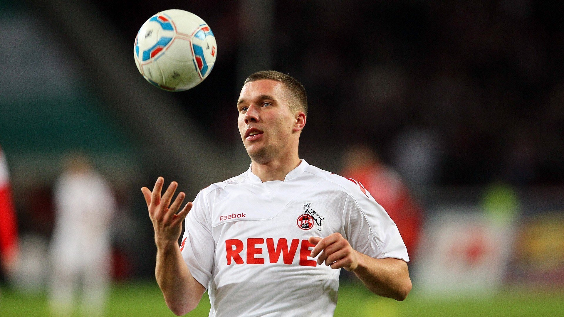 伊比利亚荣光再耀欧洲之巅，西班牙力克秘鲁，欧冠决赛上演史诗级焦点战